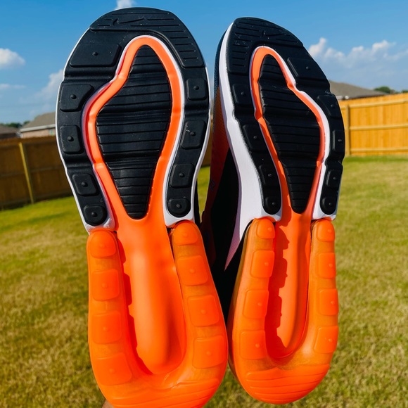 Nike Airmax 270 - Picture 5 of 6